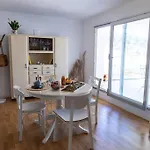 Zefiro Zona Mare E San Bartolo By Yohome Πέζαρο