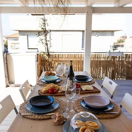 Appartamento Zefiro Zona Mare E San Bartolo By Yohome *